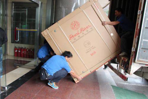 自贡钢琴贵重工艺品无忧运